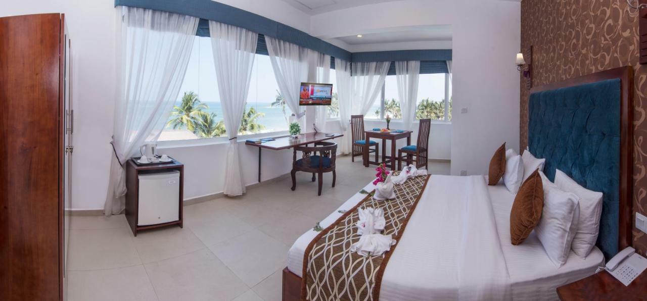 Mount Breeze Hotel Dehiwala-Mount Lavinia Exterior foto