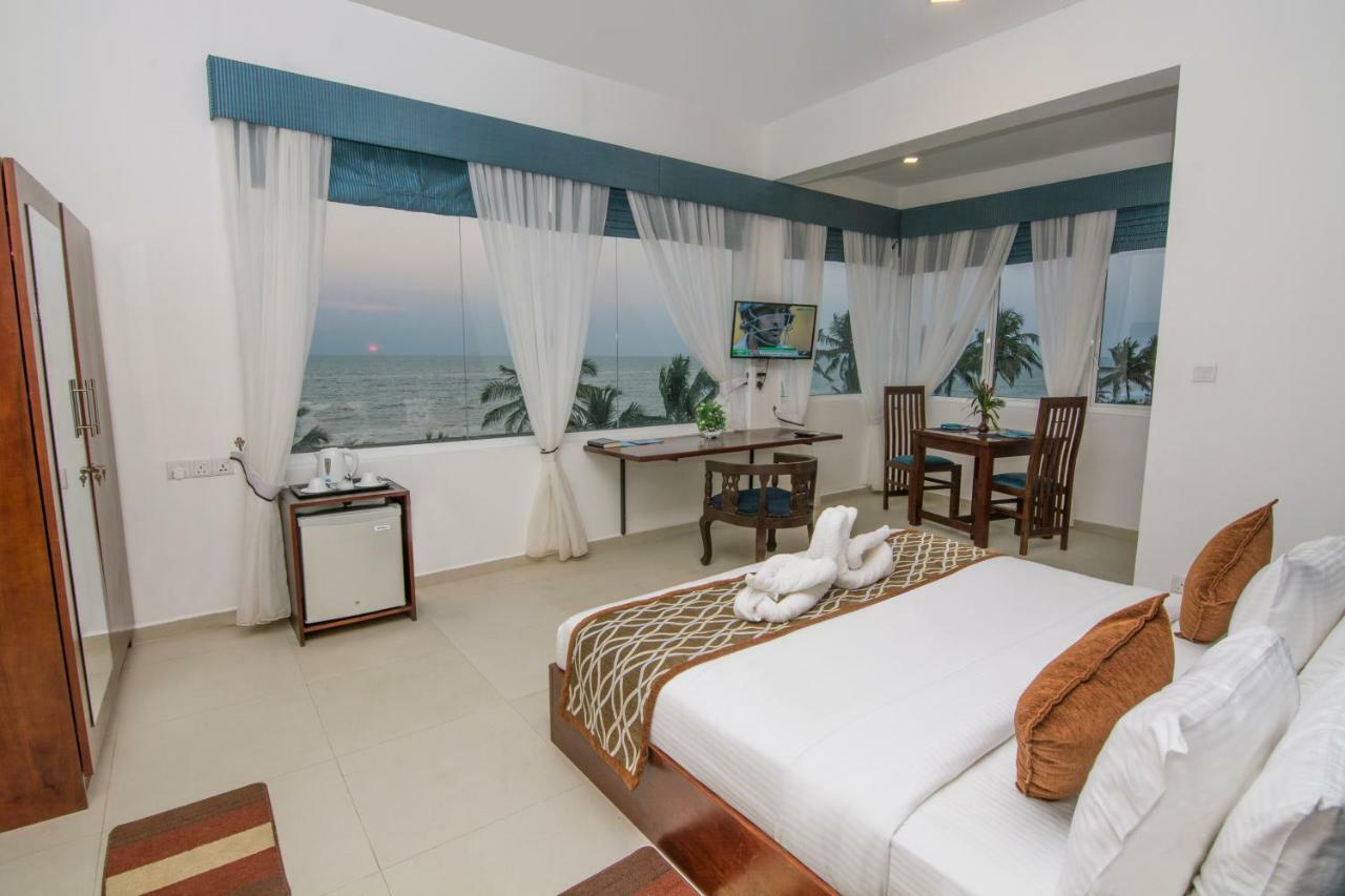 Mount Breeze Hotel Dehiwala-Mount Lavinia Exterior foto